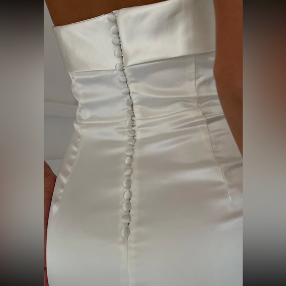 Meshki - Kaitlin Strapless Gown - Picture 9 of 11